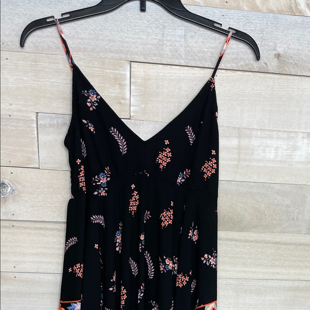 Express Dress XS Black Floral Sleeveless Hi-Low Handkerchief Flowy